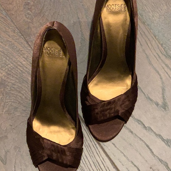 Mootsies Tootsies Satin Peep-Toe Pumps - Picture 5 of 7